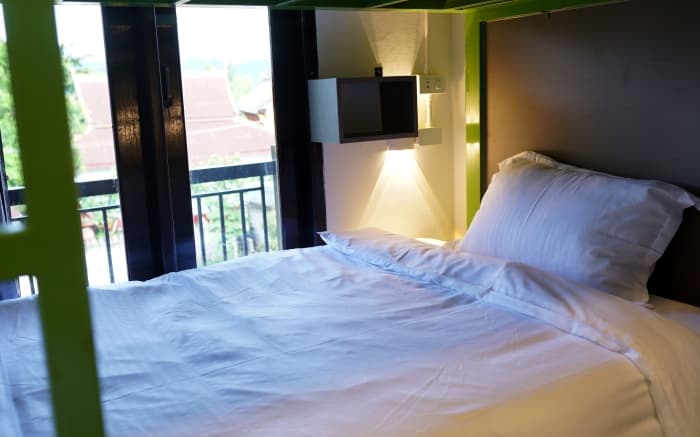 Standard 14-Bed Female Dorm